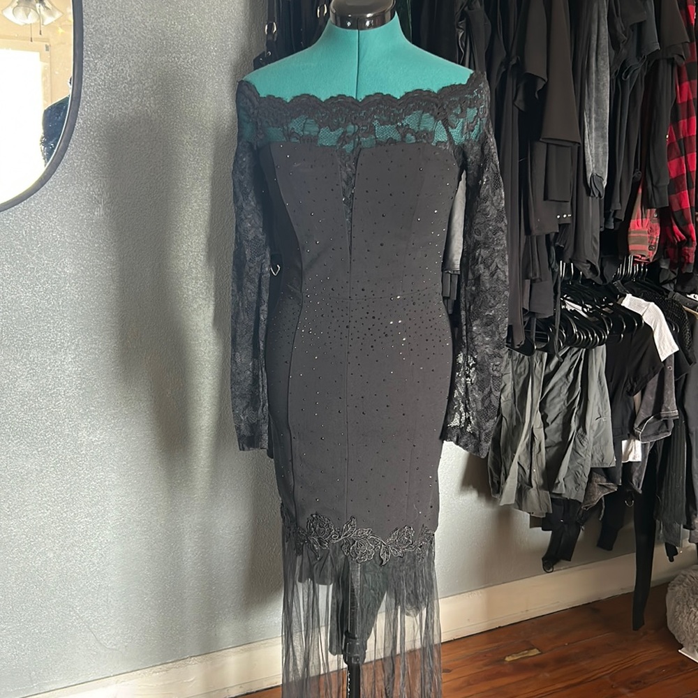 Makki Lace Dress